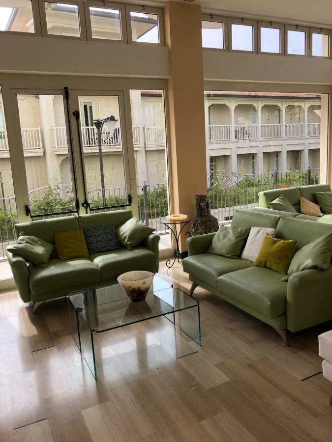 Hotel La Rosa กัตตอลิกา ภายนอก รูปภาพ